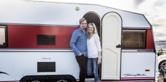 Er hat einen 1988 gebauten Wohnwagen umgebaut und das Ergebnis ist wirklich erstaunlich!